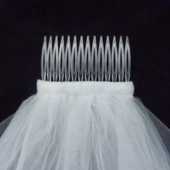 🌷New Wedding Exquisite Bride's 2 tierVeil - Picture 4 of 4